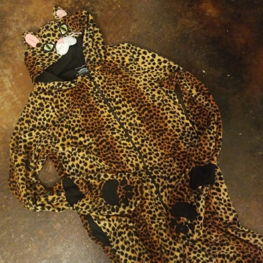 Kitten bodysuit pjs not footed small